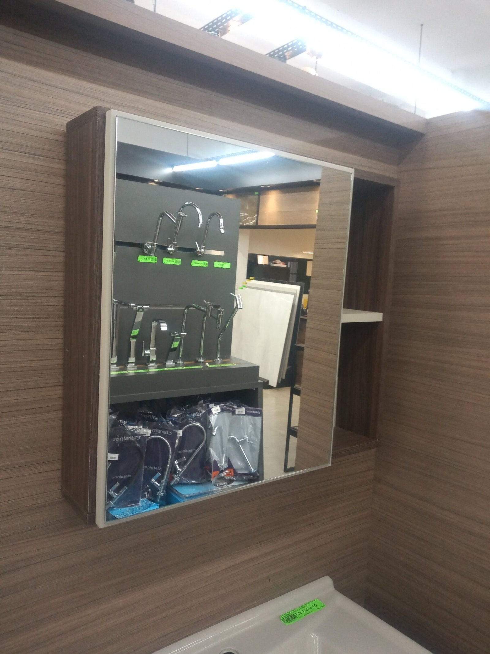 Gabinete Conjunto London 600 Suspenso Fendi Preto/Biscuit - Imagem 3