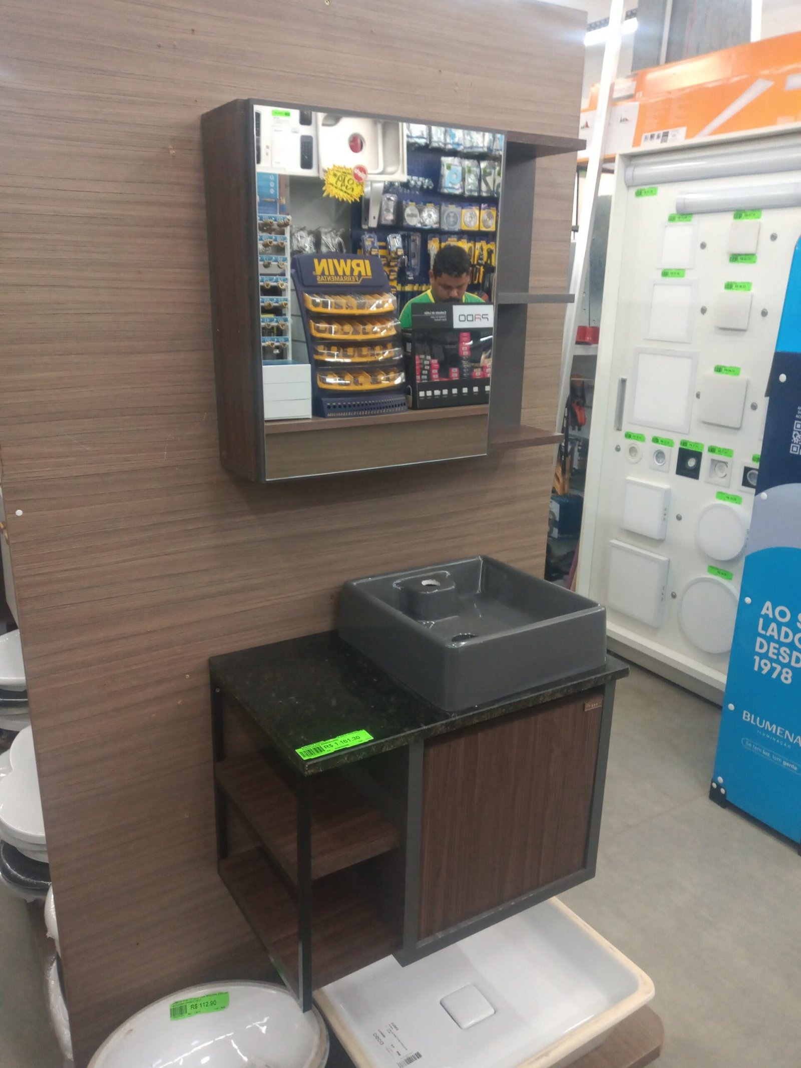 Gabinete Conjunto Tamisa 600 Suspenso Chrome Tinto/Verde