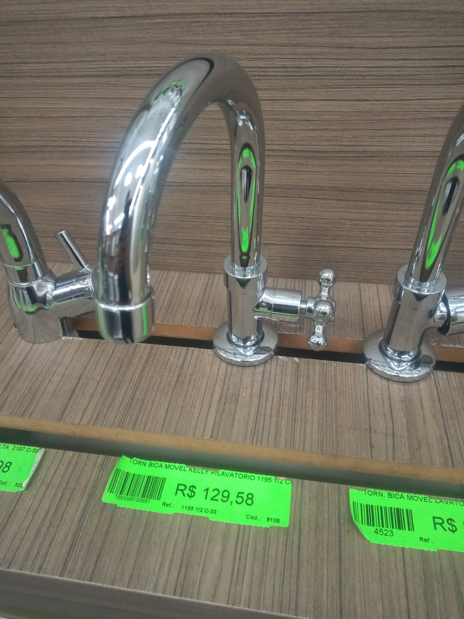 Torneira Bica Móvel Kelly para Lavatório